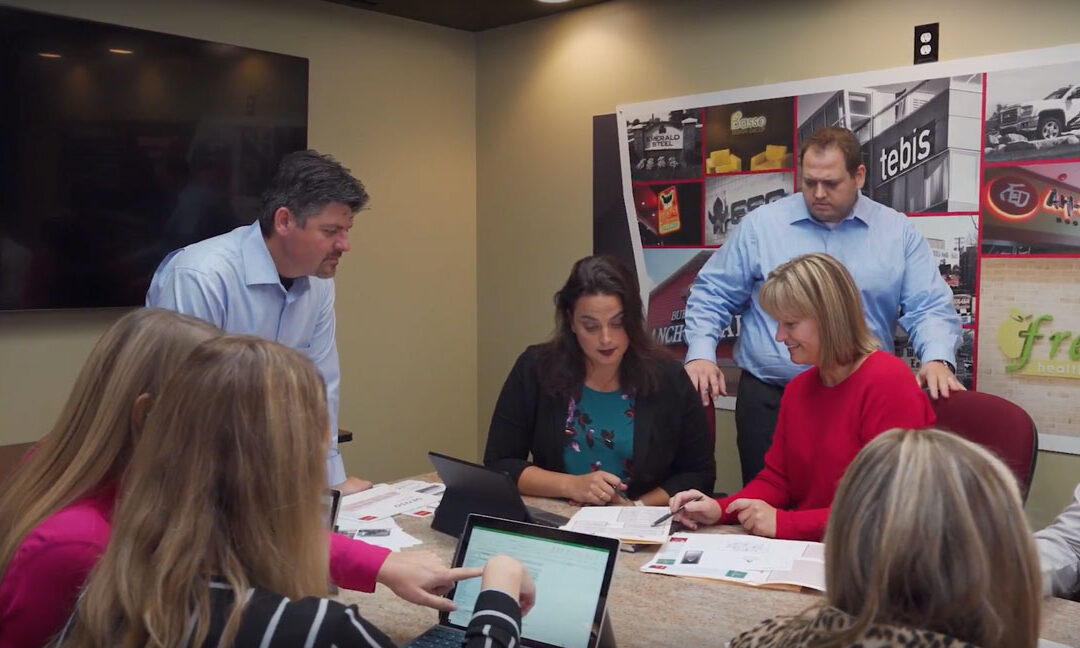 Dimensional vs. Flat Graphics: Choosing the Right Signage for Your Brand